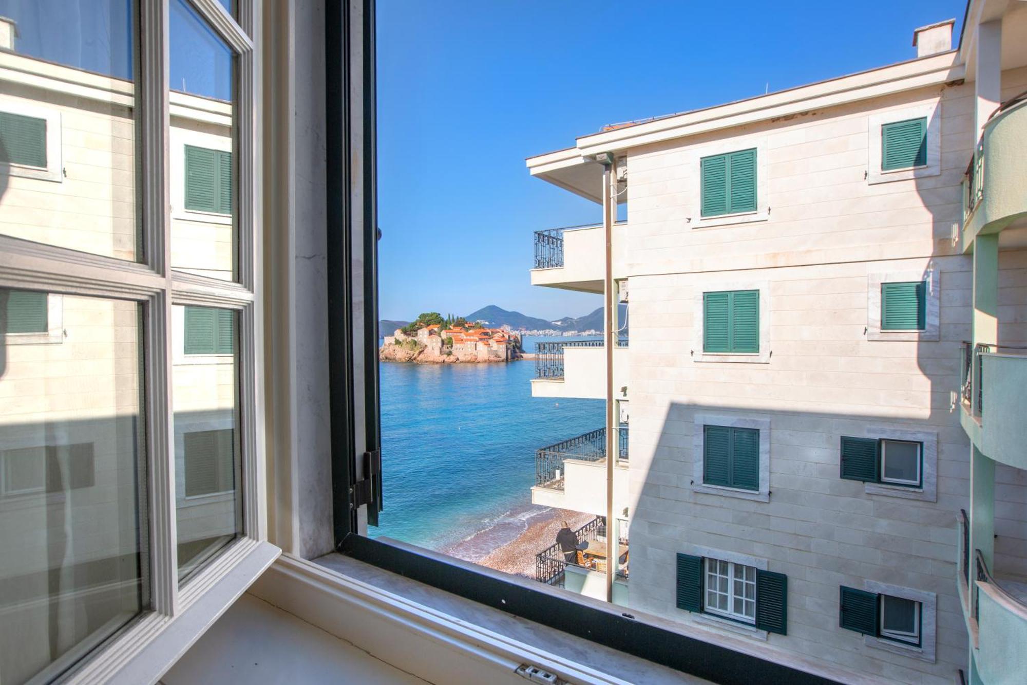 Montesan Luxury Apartments Sveti Stefan Exterior foto